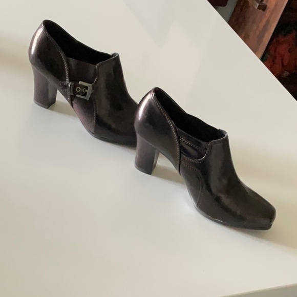 NICKEL'S Dark Metallic Brown High Heel Ankle Boot Size 7M Rachelle - Picture 2 of 9